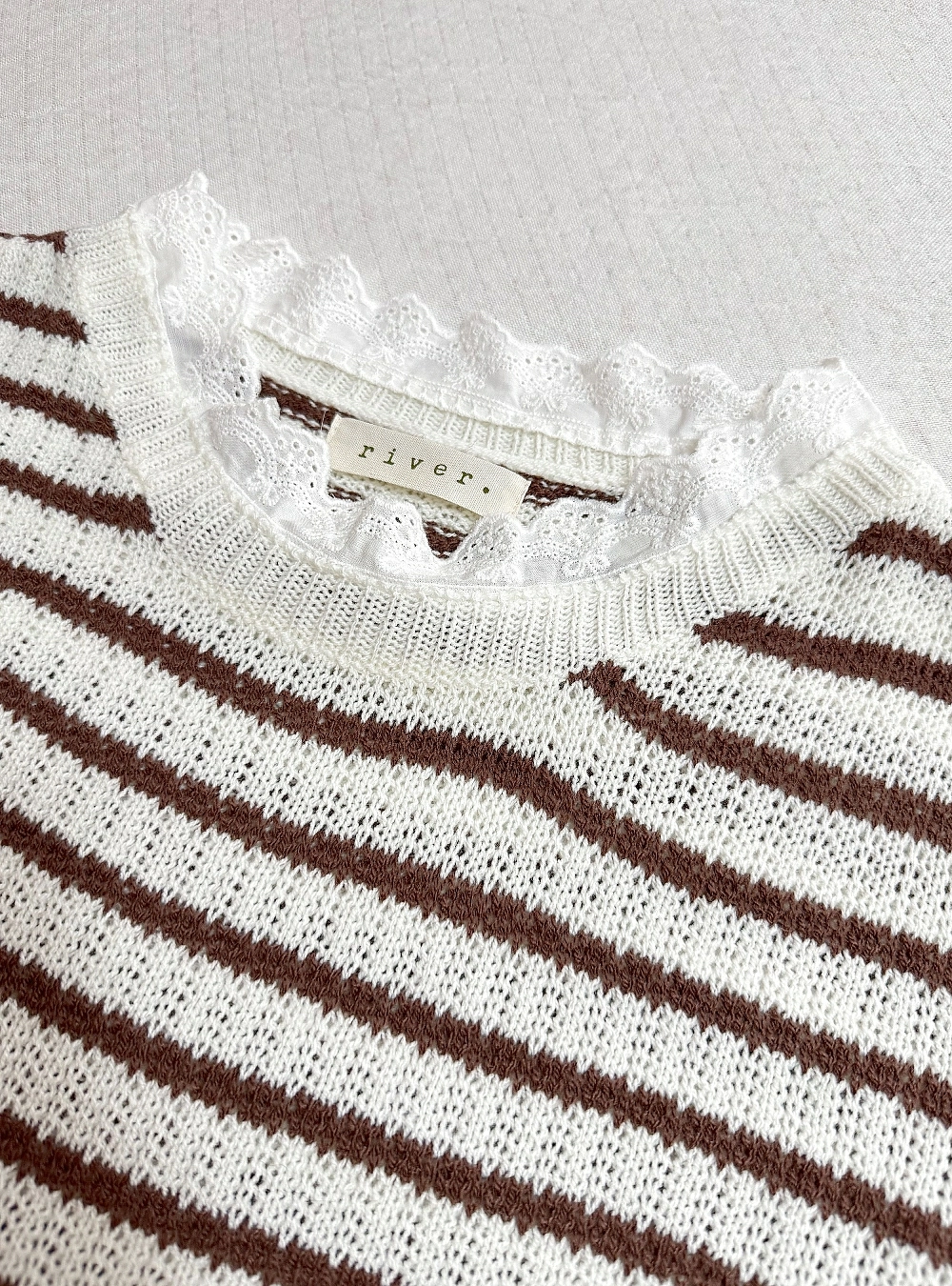 Jersey mc punto cuello bordado