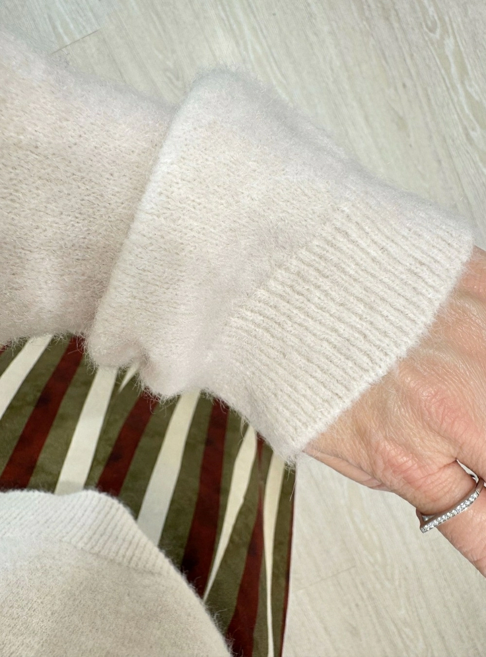 Jersey punto cuello pico Jersey punto cuello pico