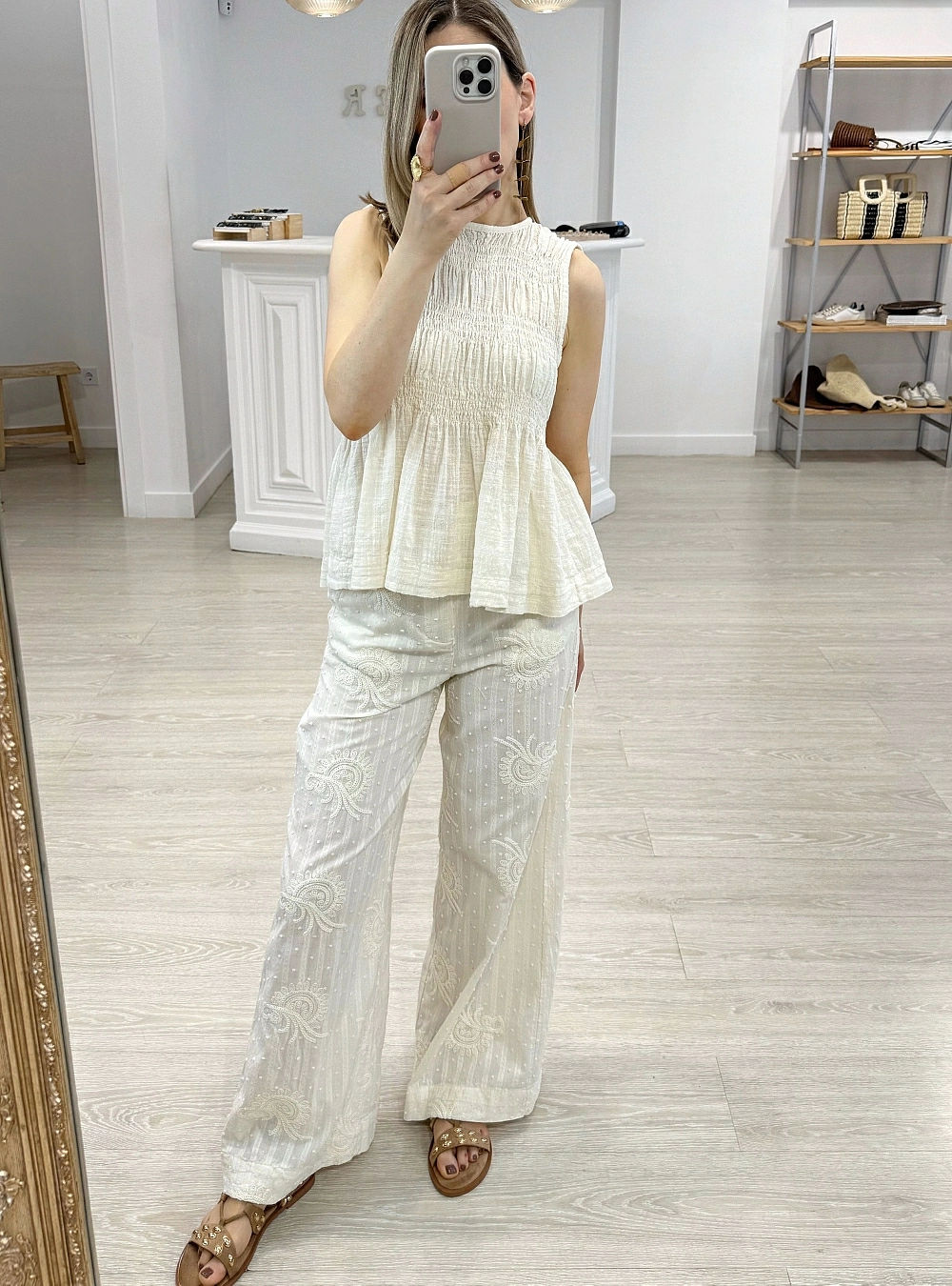 Pantalón bordado sol