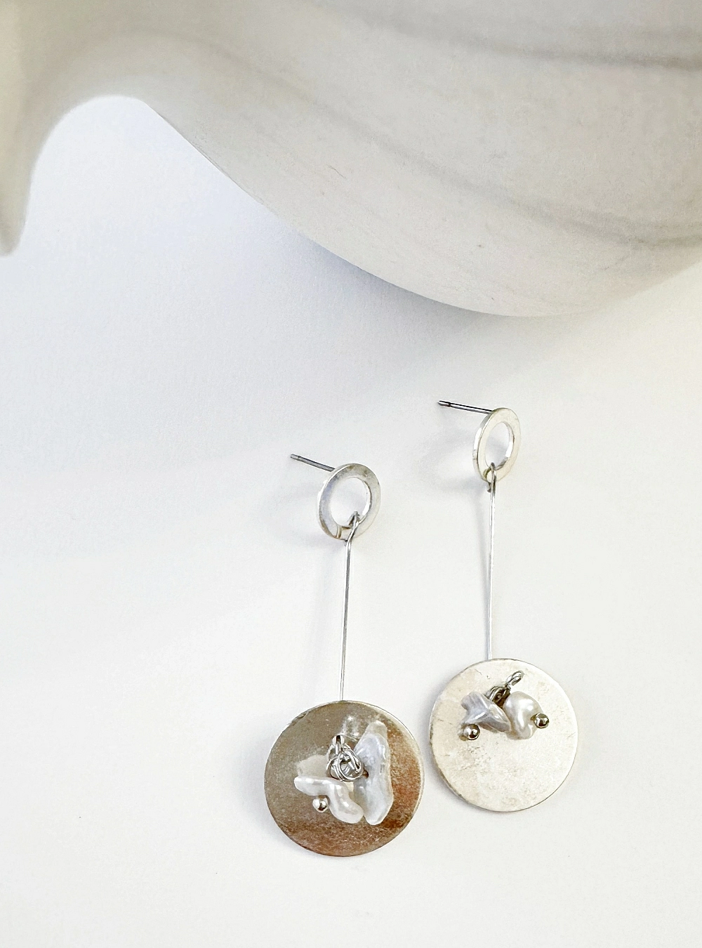 Pendientes aro, chapa y perla