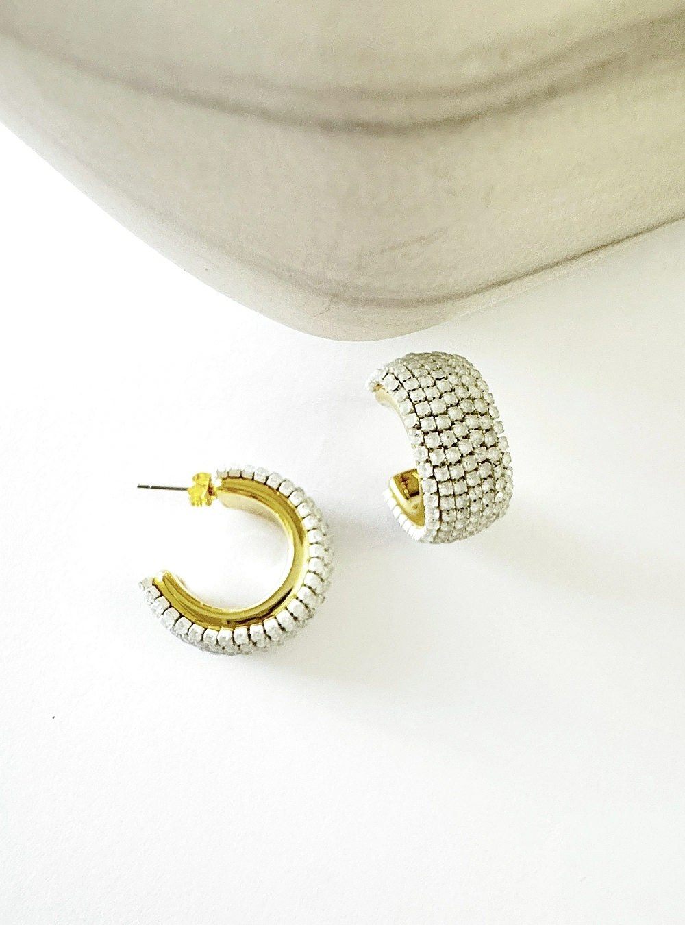 Pendientes aro lineas circonitas