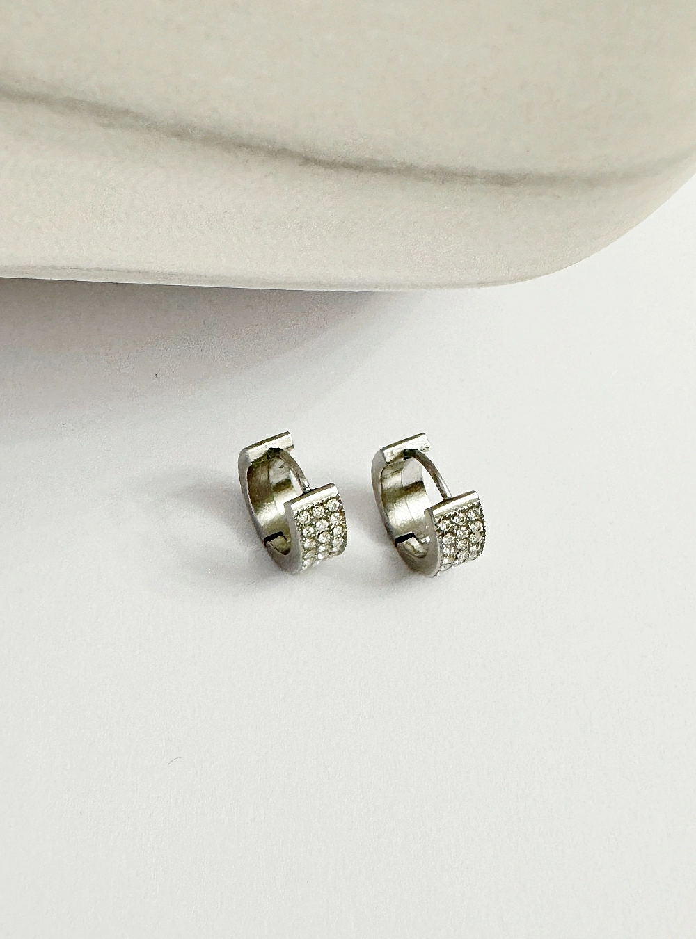 Pendientes aro y circonitas