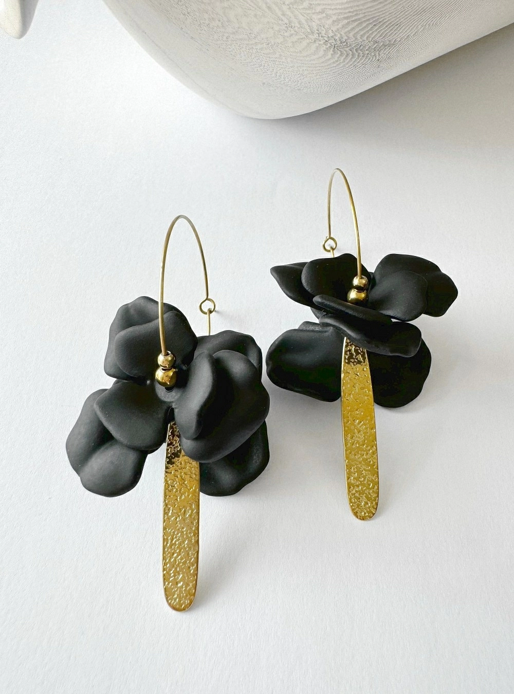 Pendientes flor y chapa