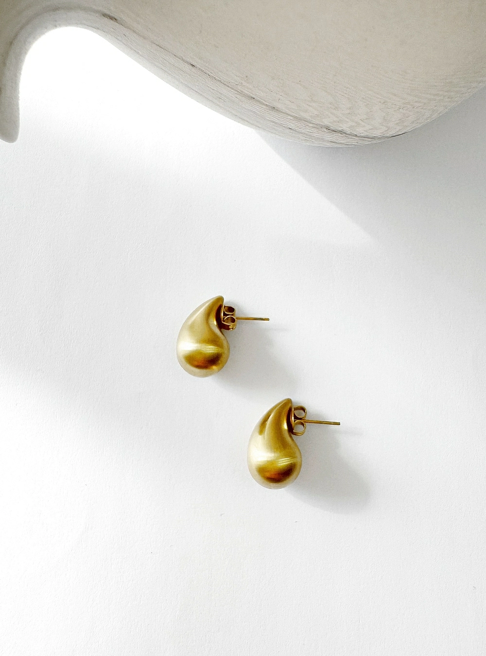 Pendientes gota mate