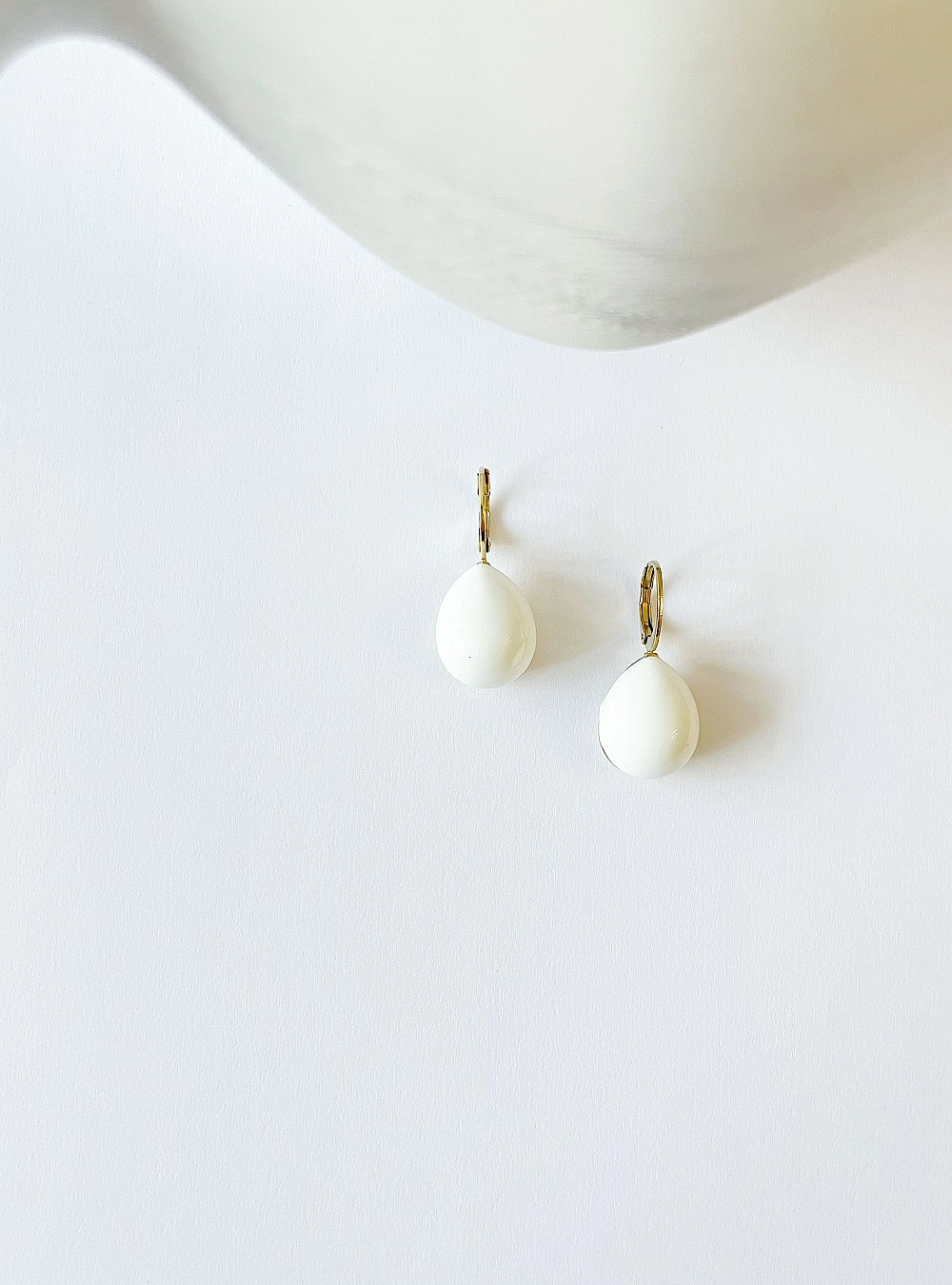 Pendientes lágrima resina