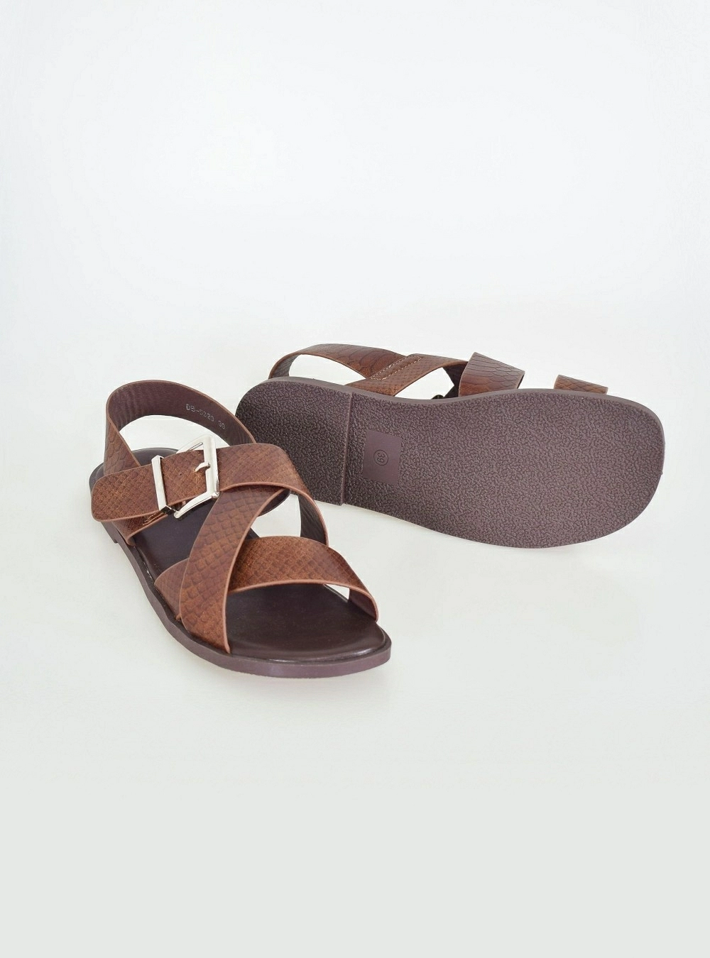 Sandalia plana coco
