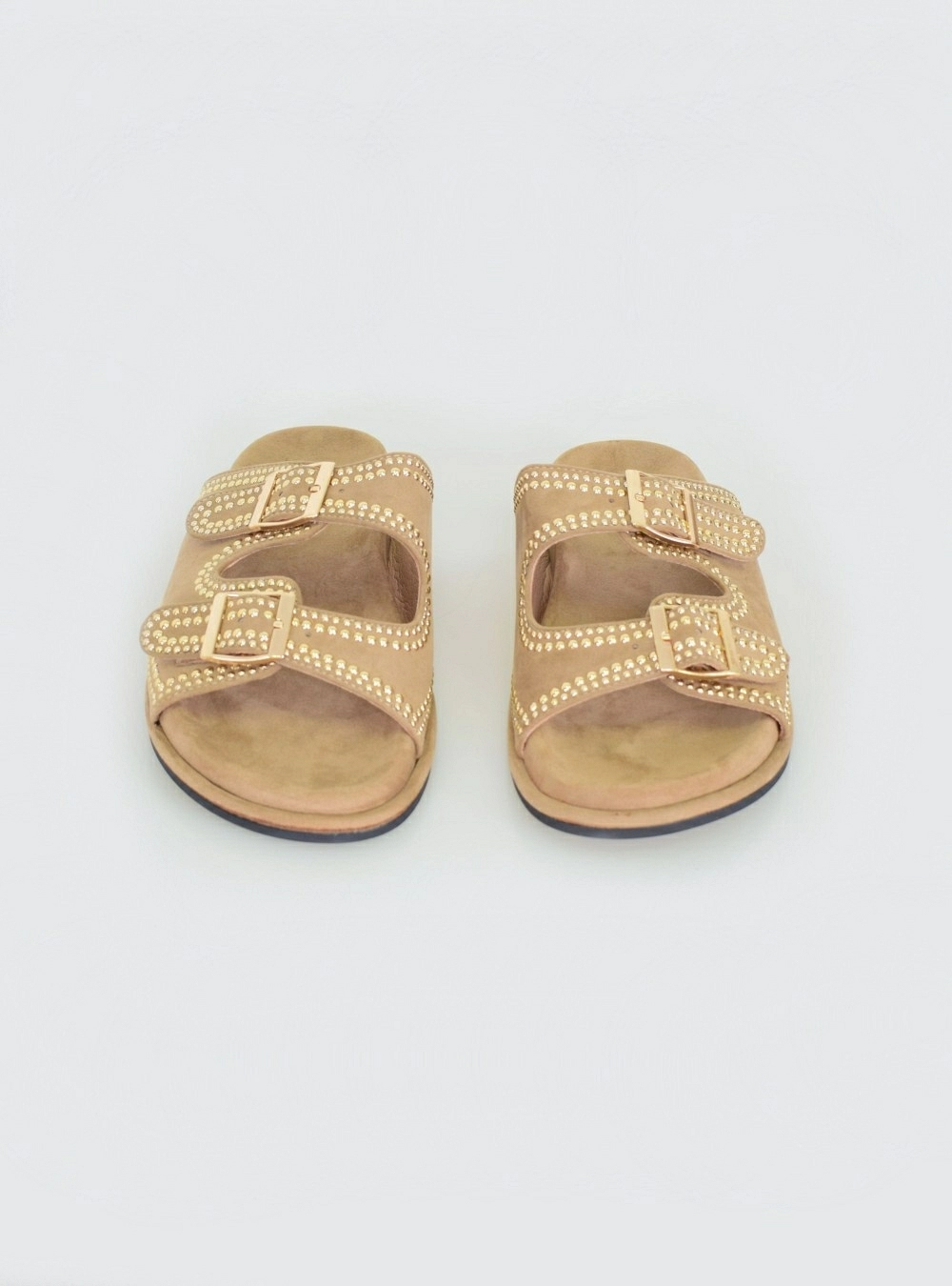 Sandalia tachas ergonomic
