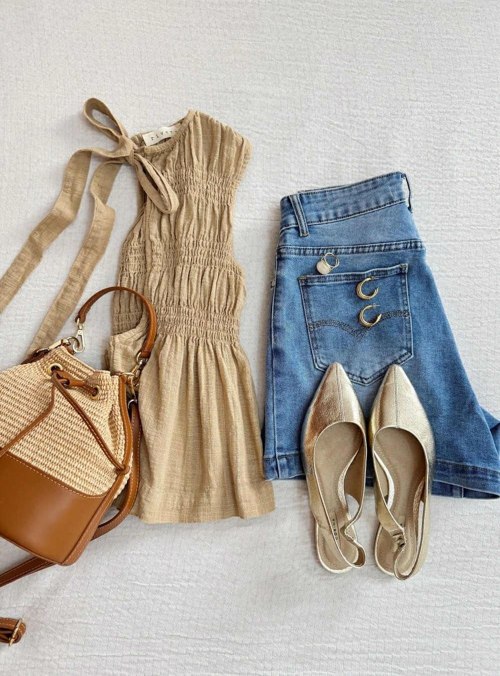 Short style denim blue