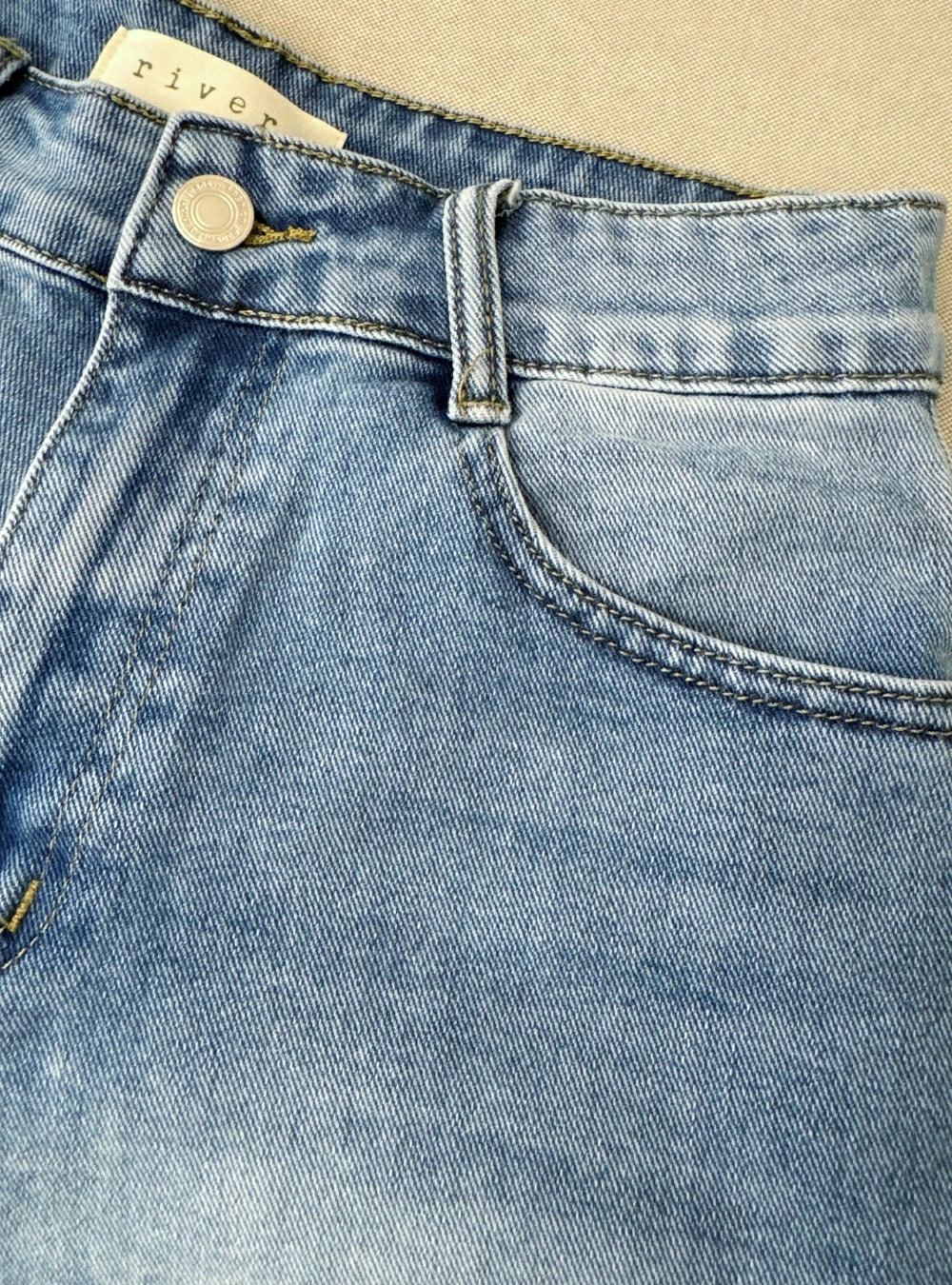 Short style denim blue