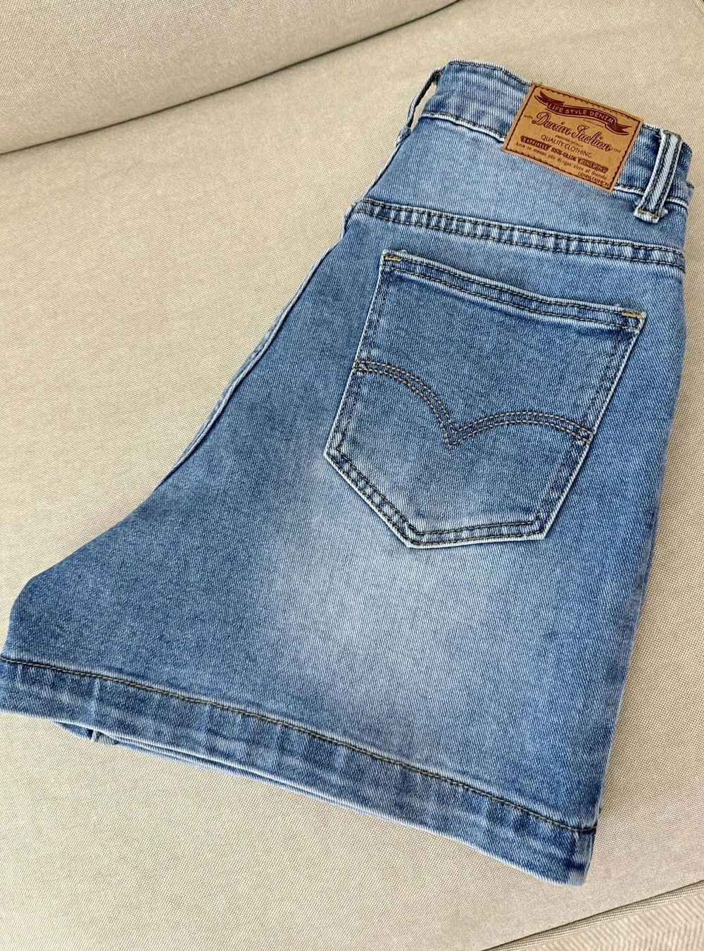 Short style denim blue