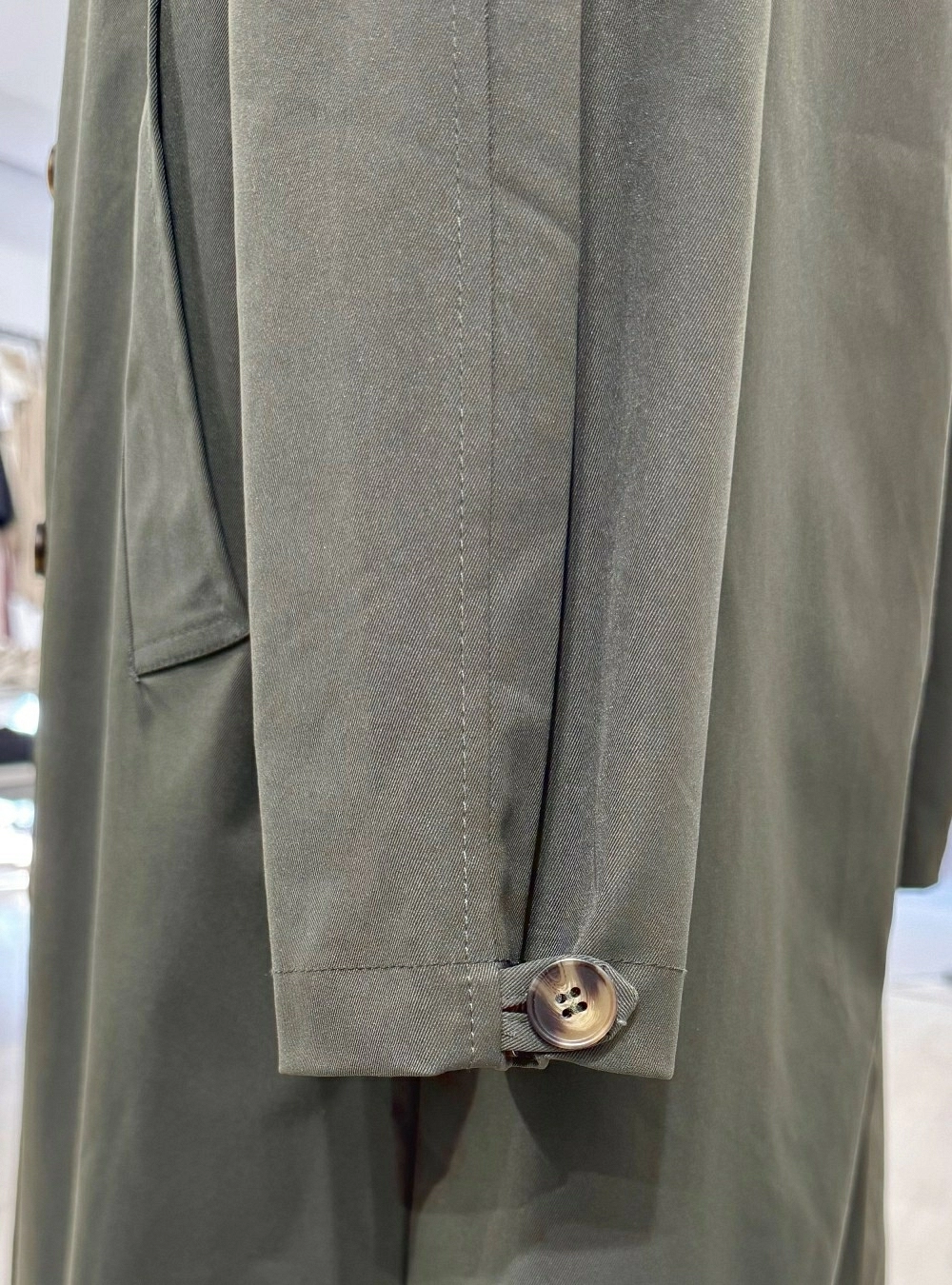 Trench midi cuello pana
