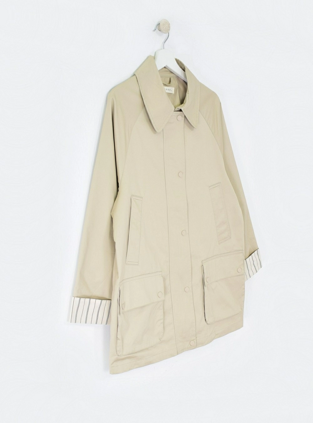 Trench puño rayado