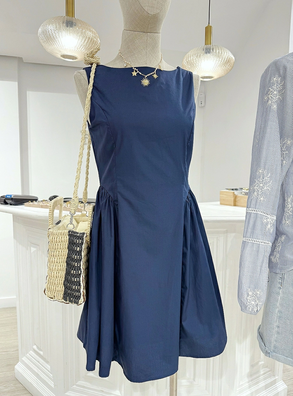 Vestido corto liso
