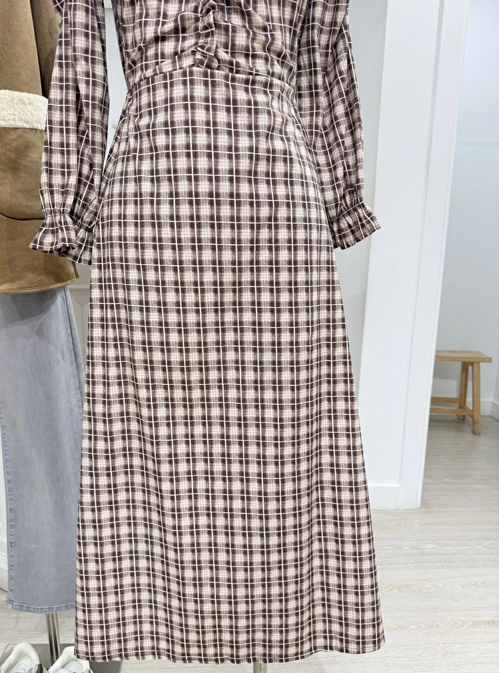 Vestido cuadros volante fruncido Vestido cuadros volante fruncido