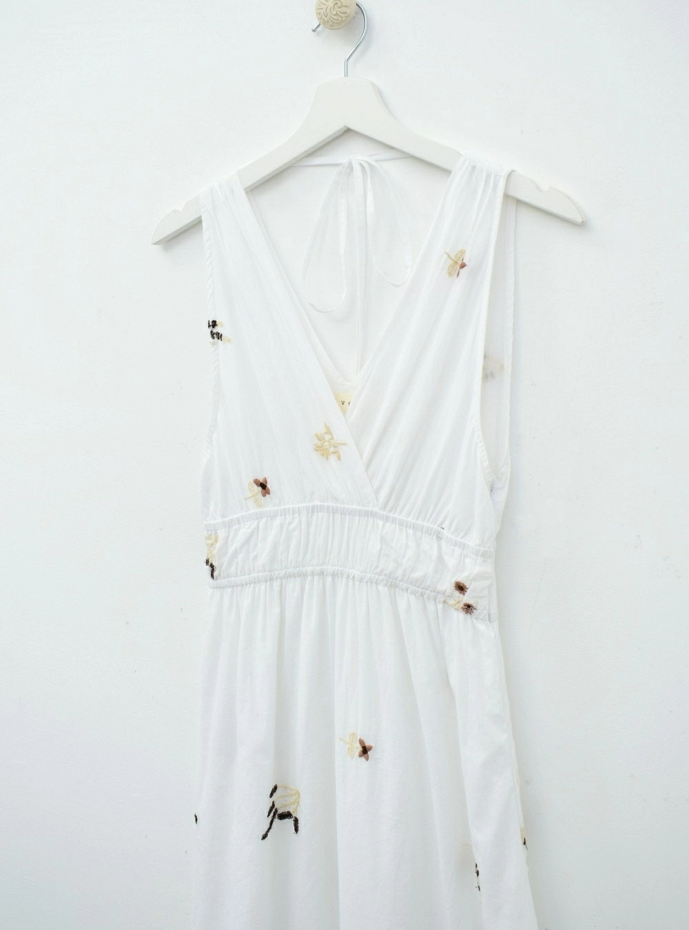 Vestido liso bordado ta Vestido liso bordado ta