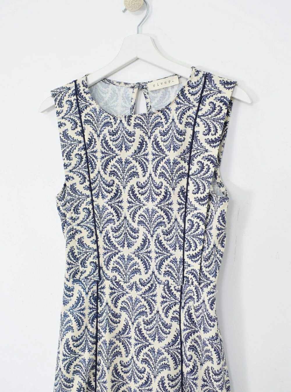 Vestido sm estampado borde ingles Vestido sm estampado borde ingles