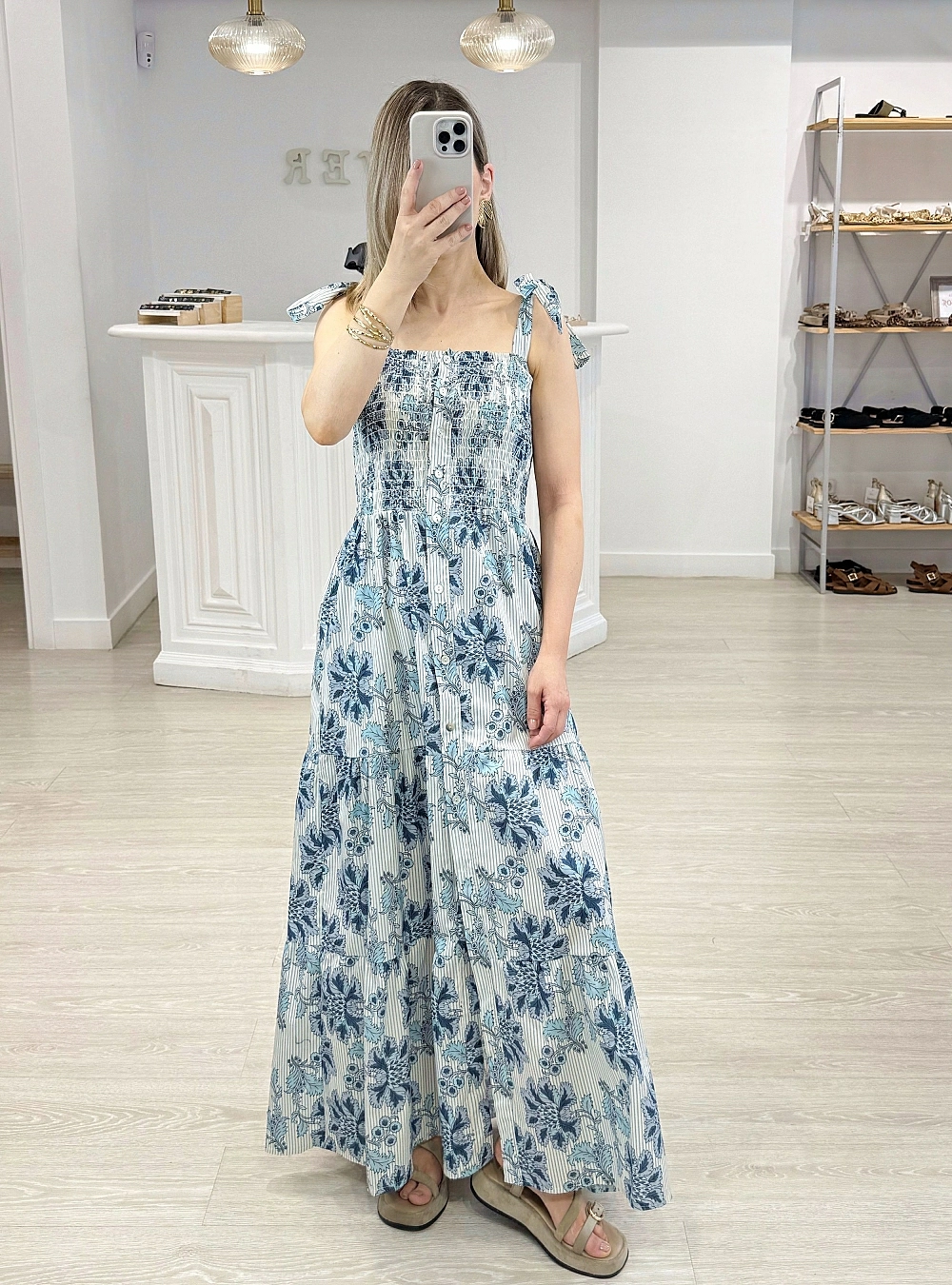 Vestido ta botones y estampado
