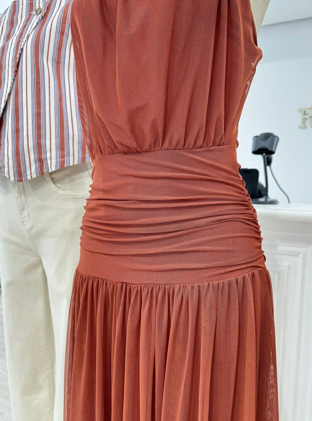 Vestido tul cuello halter Vestido tul cuello halter