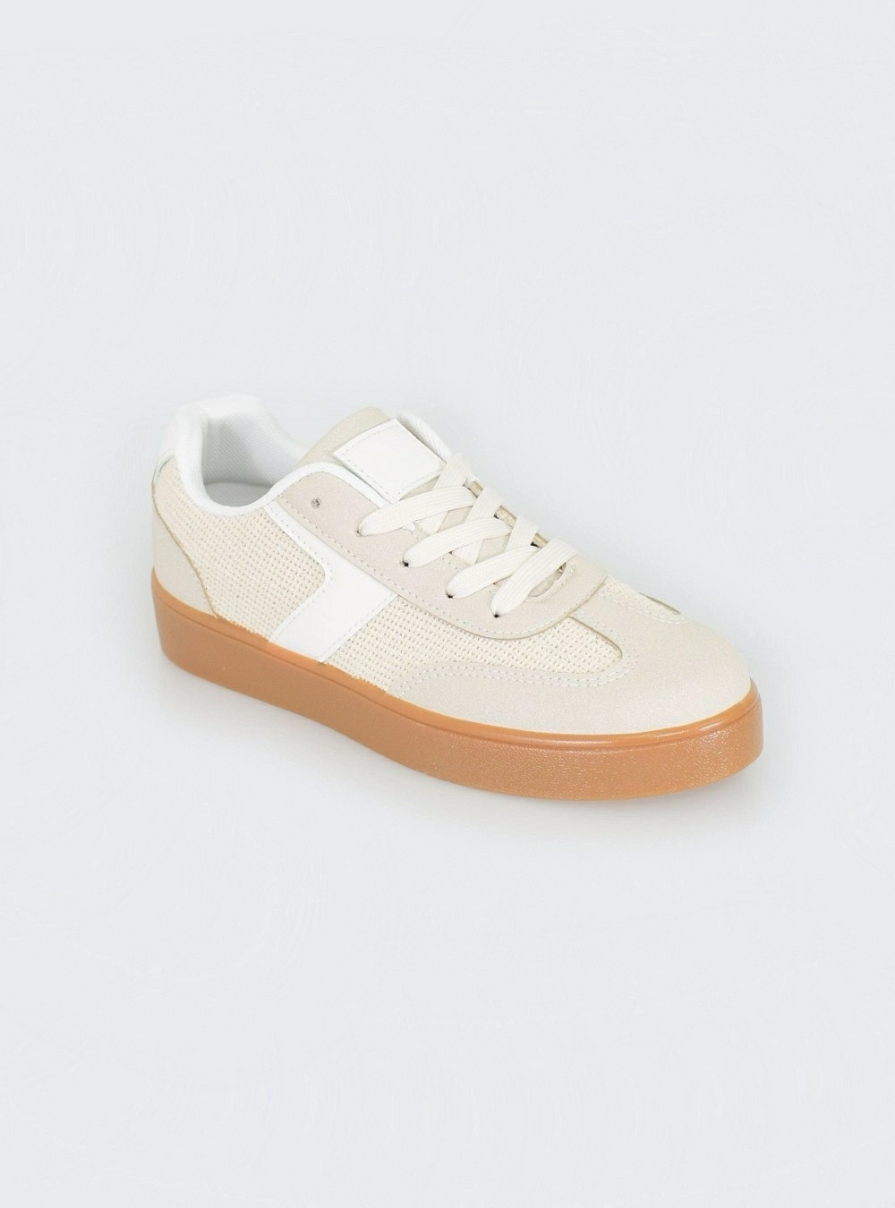 Zapatilla combinada tejido