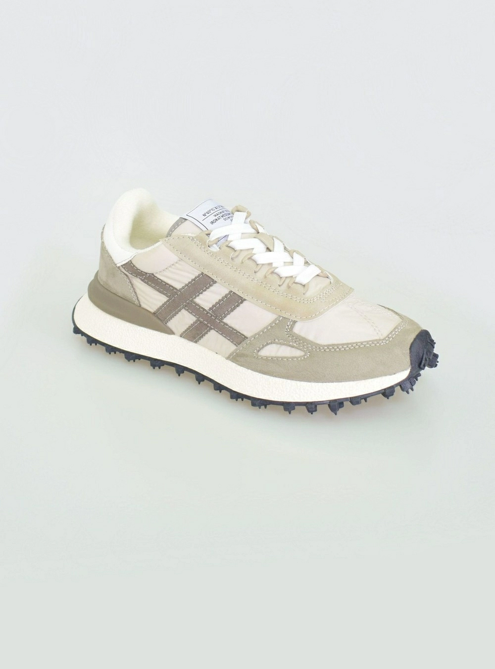Zapatilla deportiva mountain