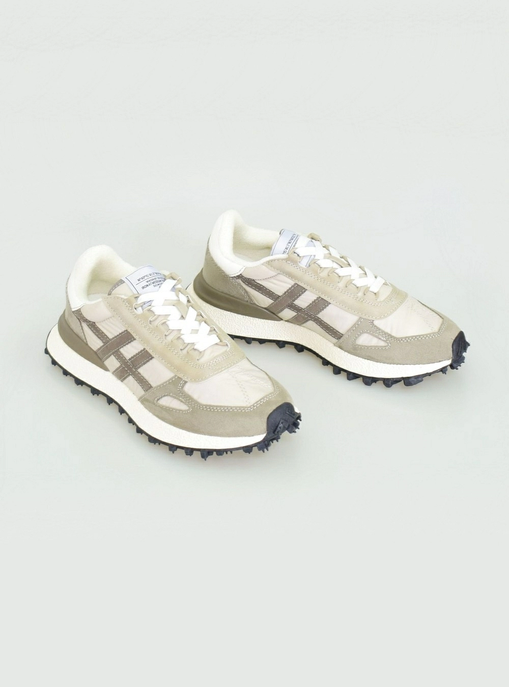 Zapatilla deportiva mountain