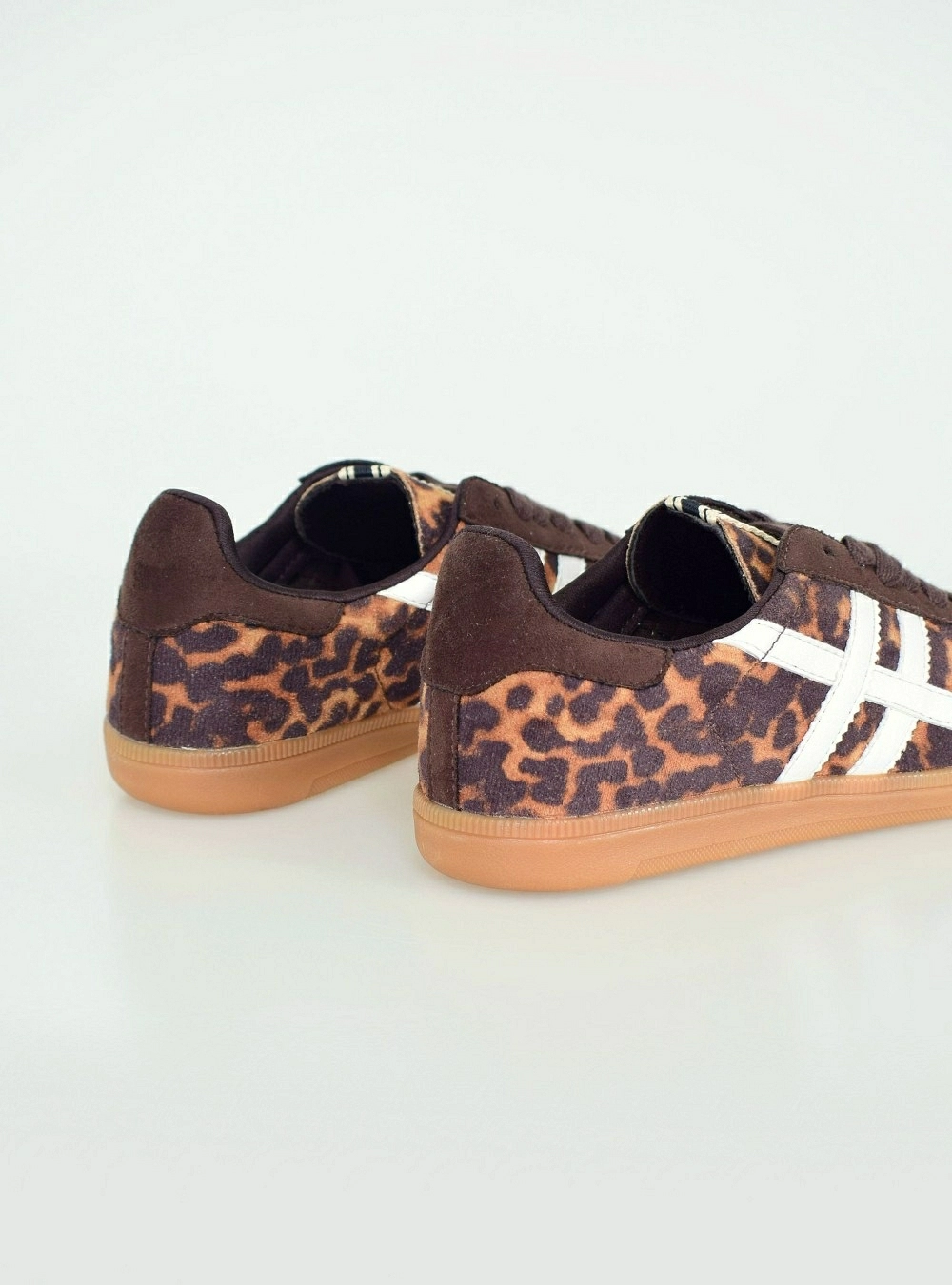 Zapatilla print leopard